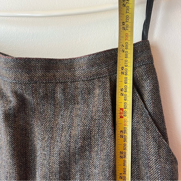 Vintage Dark Academia Herringbone Wool Blazer Skirt Suit Set 7/8 Made in Romania - Picture 13 of 16